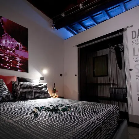 Chroma Italy - Chroma Apt Campo De' Fiori Room photo